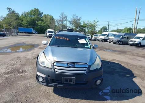 2013 Subaru Outback 2.5I Premium z USA, uszkodzony, nr VIN 4S4BRBCCXD3222299
